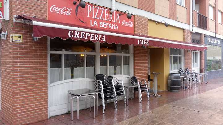 Fotografia tomada fuera de Pizzería La Befana - restaurantes en Solares, Cantabria