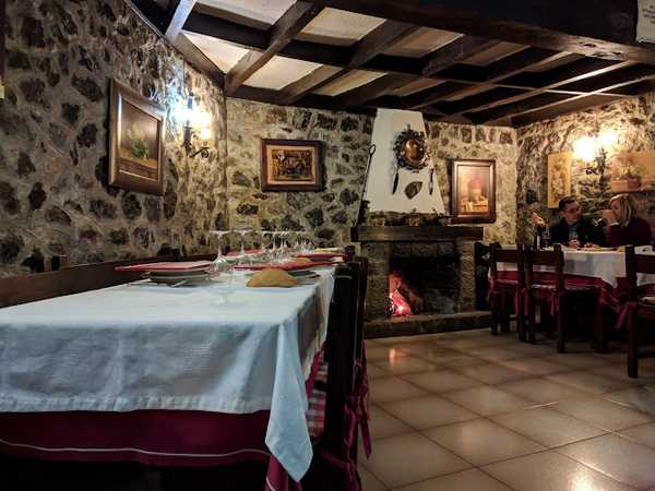 Fotografia tomada fuera de Restaurante Arredondo - restaurantes en Hazas de Cesto, Cantabria