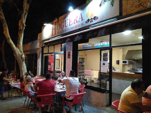 Fotografia tomada fuera de Restaurante la Hoguera - Restaurante argentino en Marbella, Málaga