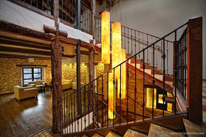 Fotografia tomada fuera de Posada-Cafeteria la Casona de Valbuena - hoteles en Valbuena de Duero, Valladolid