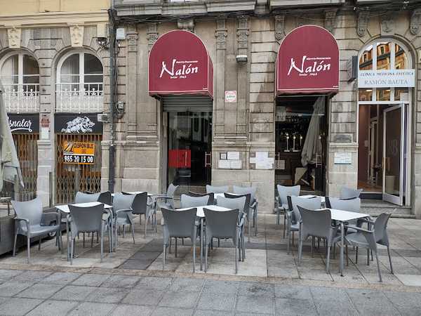 Fotografia tomada fuera de Restaurante Oviedo Nalón - Restaurante asturiano en Oviedo, Asturias