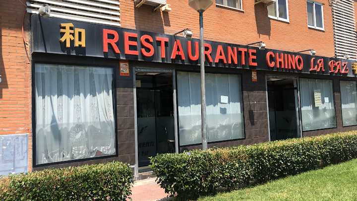 Fotografia tomada fuera de Restaurante chino La Paz - restaurantes en Parla, Madrid