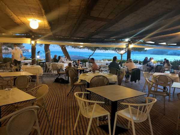Fotografia tomada fuera de Restaurante Niu Blau - restaurantes en Santa Eulària des Riu, Baleares
